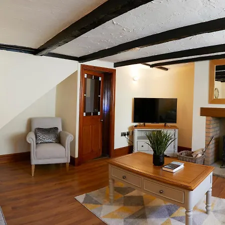 Courtyard 度假居 法利